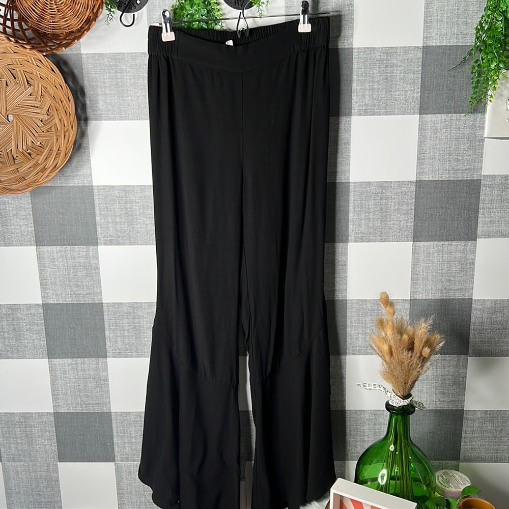 Bb Dakota Ruffled Hem Pants